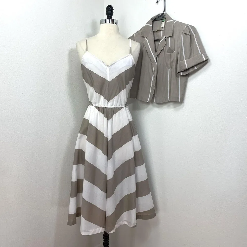 Vintage 70s Summer Dress Chevron Print White Taupe Small Matching Jacket Cotton